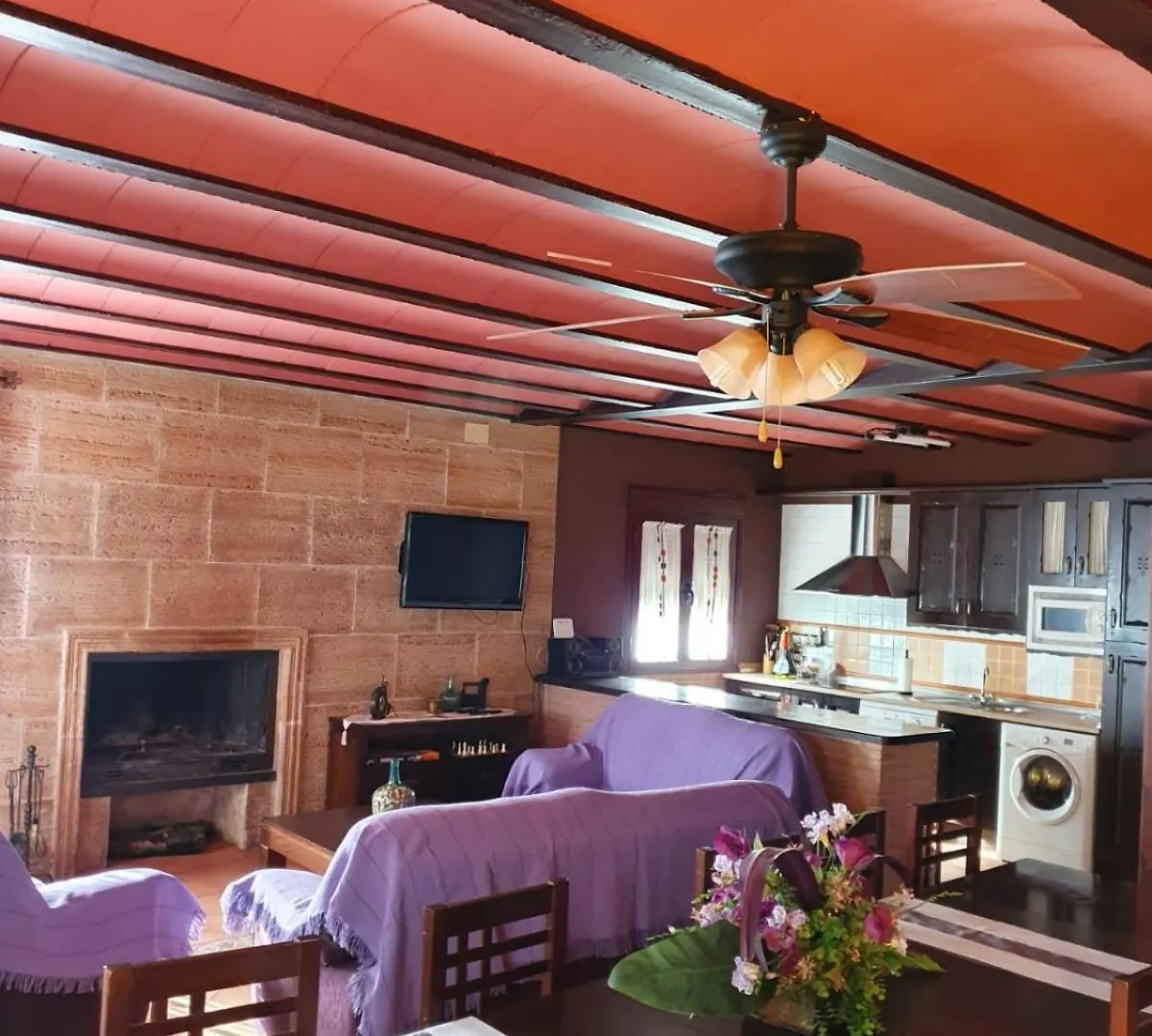 Fuente Los Avellanos Villanueva Del Arzobispo Casa de Férias